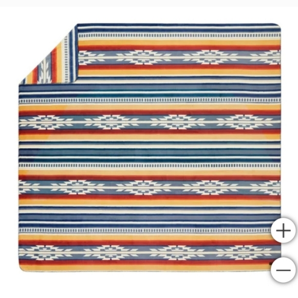 Pendleton plush blanket, Design: Saltillo Stripe New, queen - Picture 3 of 7